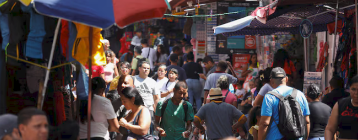Los miles de millones de dólares en deuda, en dificultades, de Venezuela: ¿quién está en la fila para cobrarla?